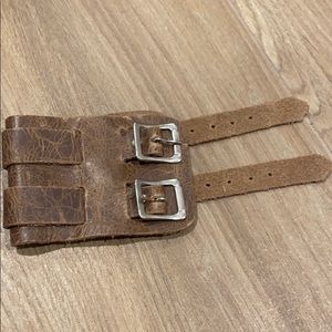 Rustic brown leather cuff. Brand new.